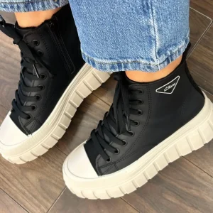 S.Oliver Ladies Black Hi-Top Chunky Sole Laced/Zip Trainer 25233-43 001