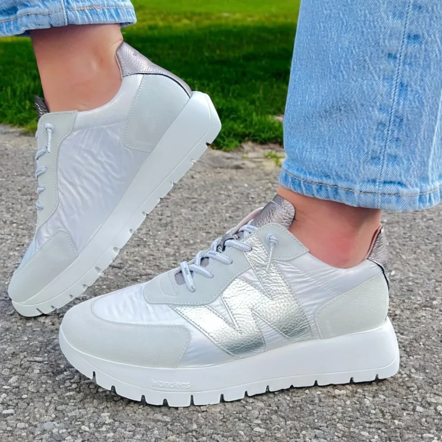 wonders_whitesilver_combi_0.webp Wonders White/Silver Combination Bungee Lace Slip-On Trainer A-2464